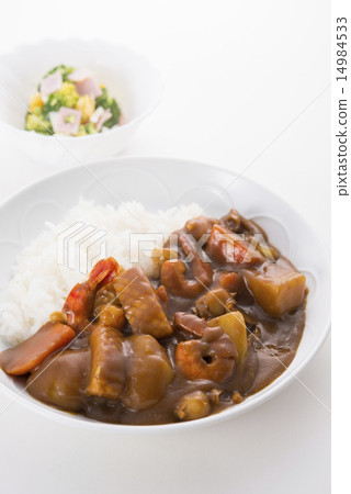 Seafood curry rice and broccoli salad 14984533