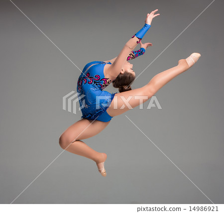 teenager doing gymnastics dance  14986921