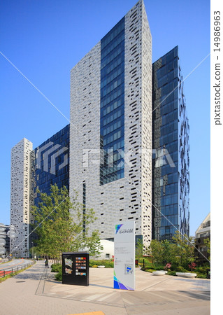 Shinjuku East Side Square Shinjuku East Side Square 14986963