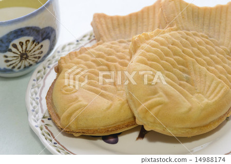 Sea bream an egg Sea bream an egg 14988174