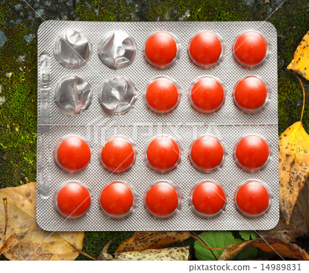 Tablets in plastic packing Tablets in plastic packing 14989831
