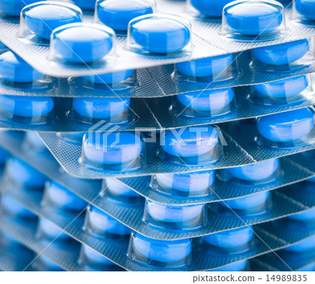 Tablets in plastic packing 14989835