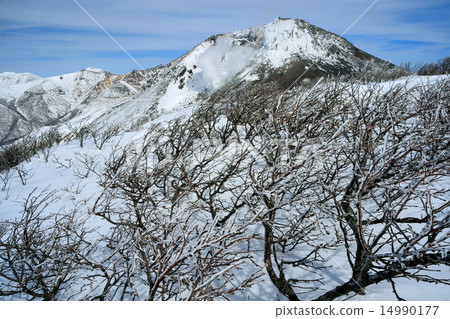 從那須·日出平原上升的Chosato山 14990177