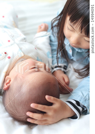 Siblings  14994091