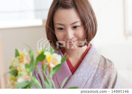 floral arrangement, ikebana, person 14995146