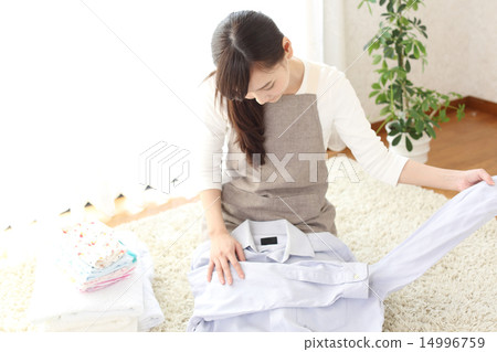 Washing  14996759