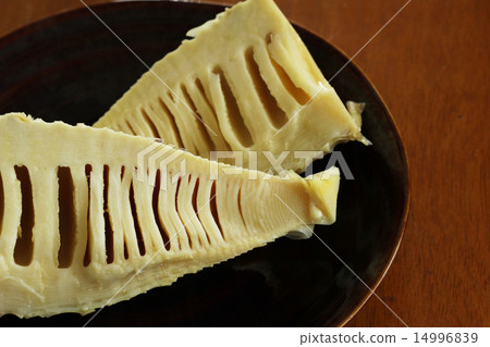 竹子在春季煮沸 竹子在春季煮沸 14996839