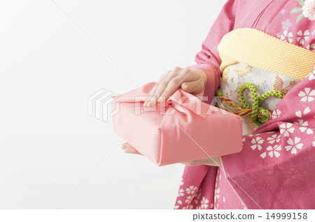 Your wrapper Your wrapper 14999158
