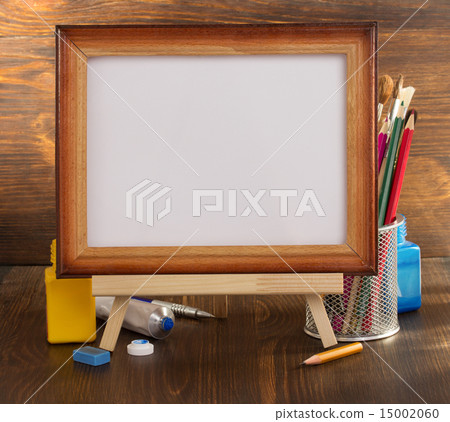 picture frame and paints on wood 15002060