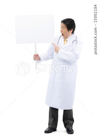 Whole body image of white back middle middle male doctor 15002184