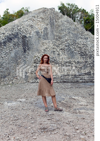 tourist against pyramid ruins Mexico. Archeologic tourist against pyramid ruins Mexico. Archeologic 15004911