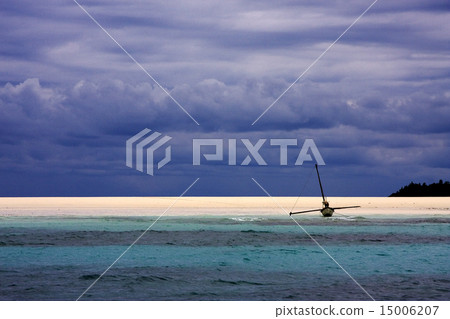 piragua in nosy be piragua in nosy be 15006207
