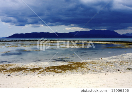 water in madagascar 15006306