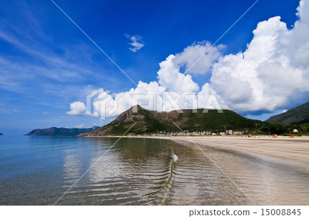 Beautiful beach in southern Vietnam Beautiful beach in southern Vietnam 15008845