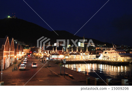 Hakodate Kanamori warehouse group and Western wharf (night view) 15009206