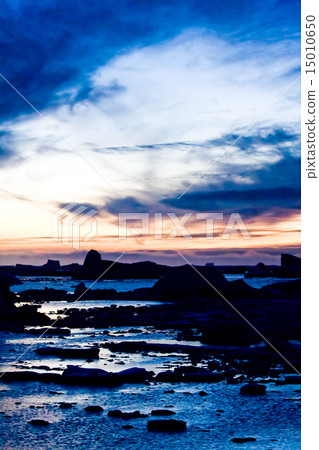 beautiful sunset in Antarctica beautiful sunset in Antarctica 15010650
