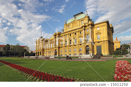 Croatian Theater Croatian Theater 15011250