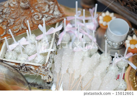 Sugar on sticks and pink pop cakes Sugar on sticks and pink pop cakes 15012601