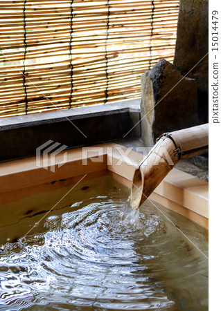 露天浴池 15014479