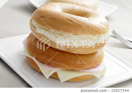 stuffed bagels 15017354