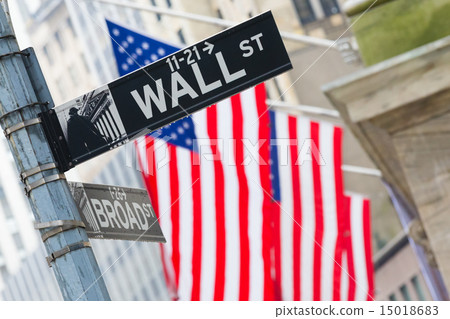 Wall street, New York, USA. 15018683