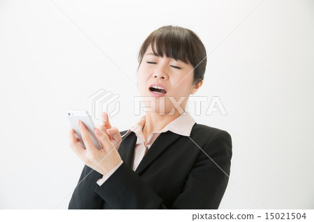 OL to operate smartphone 15021504