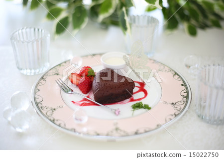 Chocolate cake 15022750