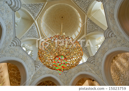 Abu Dhabi Sheikh Zayed White Mosque in UAE 15023759