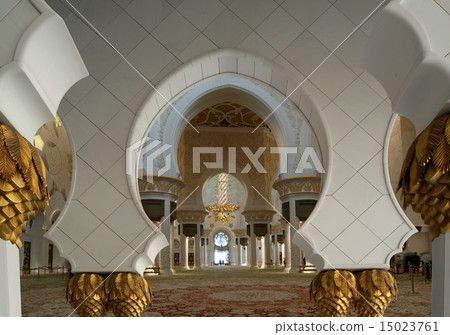 Abu Dhabi Sheikh Zayed White Mosque in UAE Abu Dhabi Sheikh Zayed White Mosque in UAE 15023761