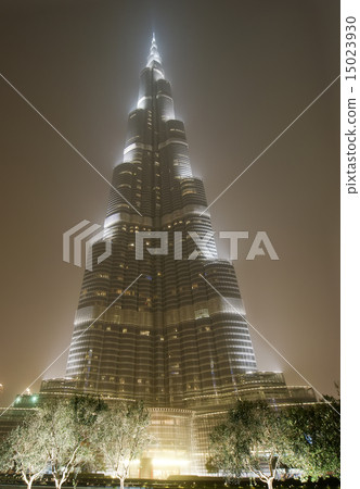 Burj Khalifa (Khalifa tower), UAE 15023930