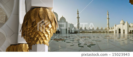 Abu Dhabi Sheikh Zayed White Mosque in UAE 15023943