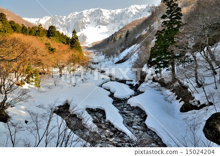 Residual snow mountain Residual snow mountain 15024204