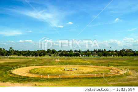 Race track of Horse field 15025594