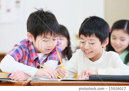 Elementary school student image Elementary school student image 15026017