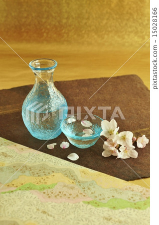 Spring background material · Add sake to sake machine of glass · Washi 3 types back vertical position Spring background material · Add sake to sake machine of glass · Washi 3 types back vertical position 15028166