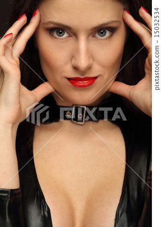 Sensual woman portrait 15032534