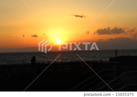 Sunset on Enoshima Sunset on Enoshima 15035375