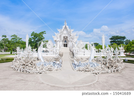 Famous Thailand temple, Wat Rong Khun 15041689