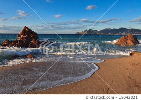 sunrise beach 15042821