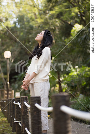 Outdoor women Outdoor women 15048637