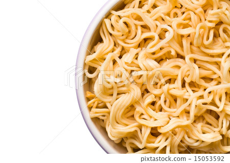 boiled chinese noodles 15053592