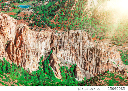 Trekking in Nepal 15060085