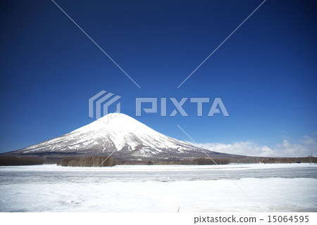 A magnificent view of Niseko Mount Yotei A magnificent view of Niseko Mount Yotei 15064595