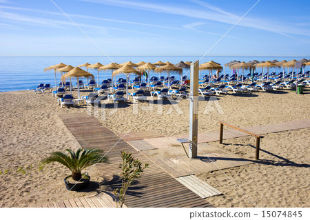 Marbella Holiday Beach 15074845