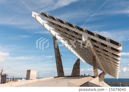Solar panels work closely 15079040