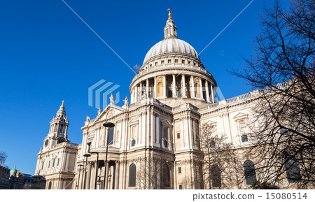St Paul's Cathedral London with blue sky St Paul's Cathedral London with blue sky 15080514