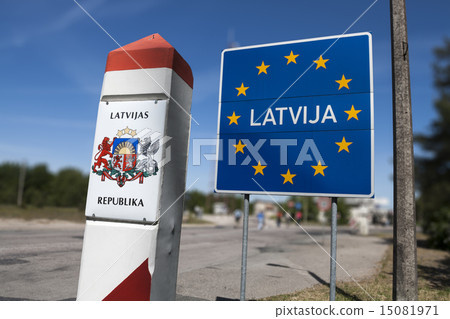 Latvia country border sign 15081971