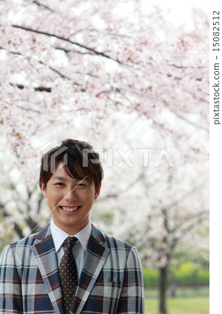 一個男性(Vizcassi商務休閒工作櫻花春天新生活公司員工新學期吉野櫻花) 一個男性(Vizcassi商務休閒工作櫻花春天新生活公司員工新學期吉野櫻花) 15082512