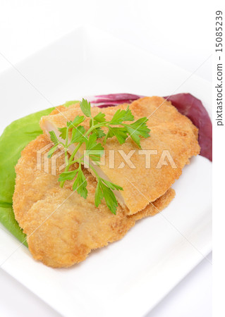 Delicious tongue flatten cutlet 15085239