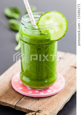 Green smoothie Green smoothie 15086271